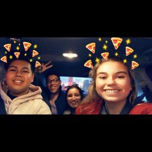 Meet your Posher, Caroline